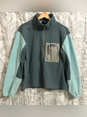 Patagonia Colour block 1/4 Zip Women’s Sweater